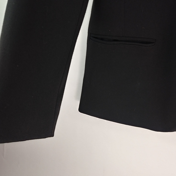 BLOOMINGDALES 6 Charcoal Gray Blazer - Picture 2 of 8